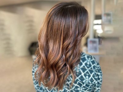 balayage-cheveux-balayage-auburn-2-top-6-balayages-2025-cyril-bazin-coiffeur-createur