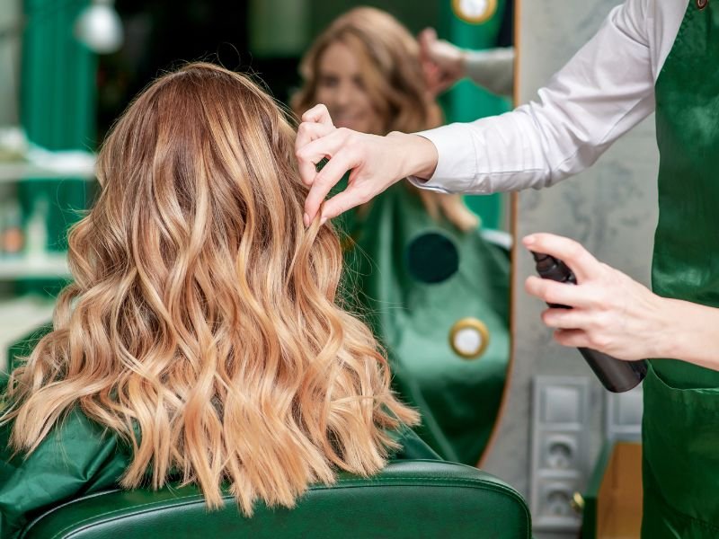 Coiffeur-les-sables-d-olonne-coupe-balayage-cyril-bazin-coiffeur-createur